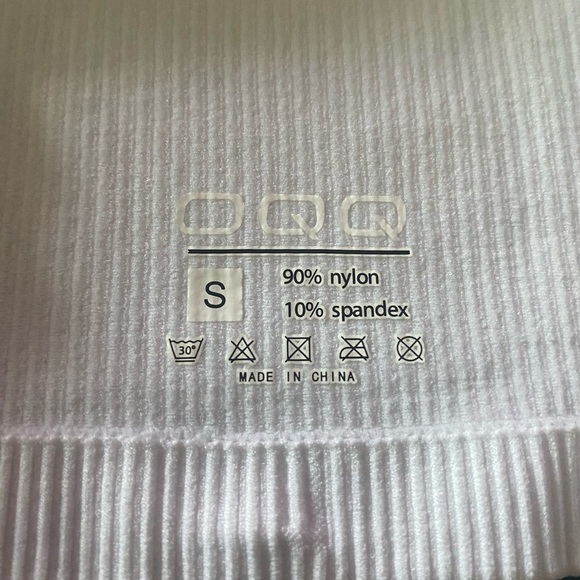 NWT-OQQ-TWO RIBBED LONG SLEEVE TOPS - Picture 10 of 10